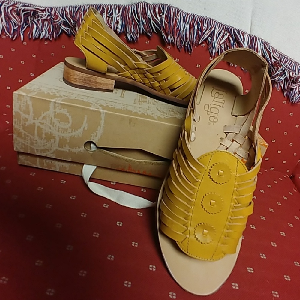 Gold leather sandals